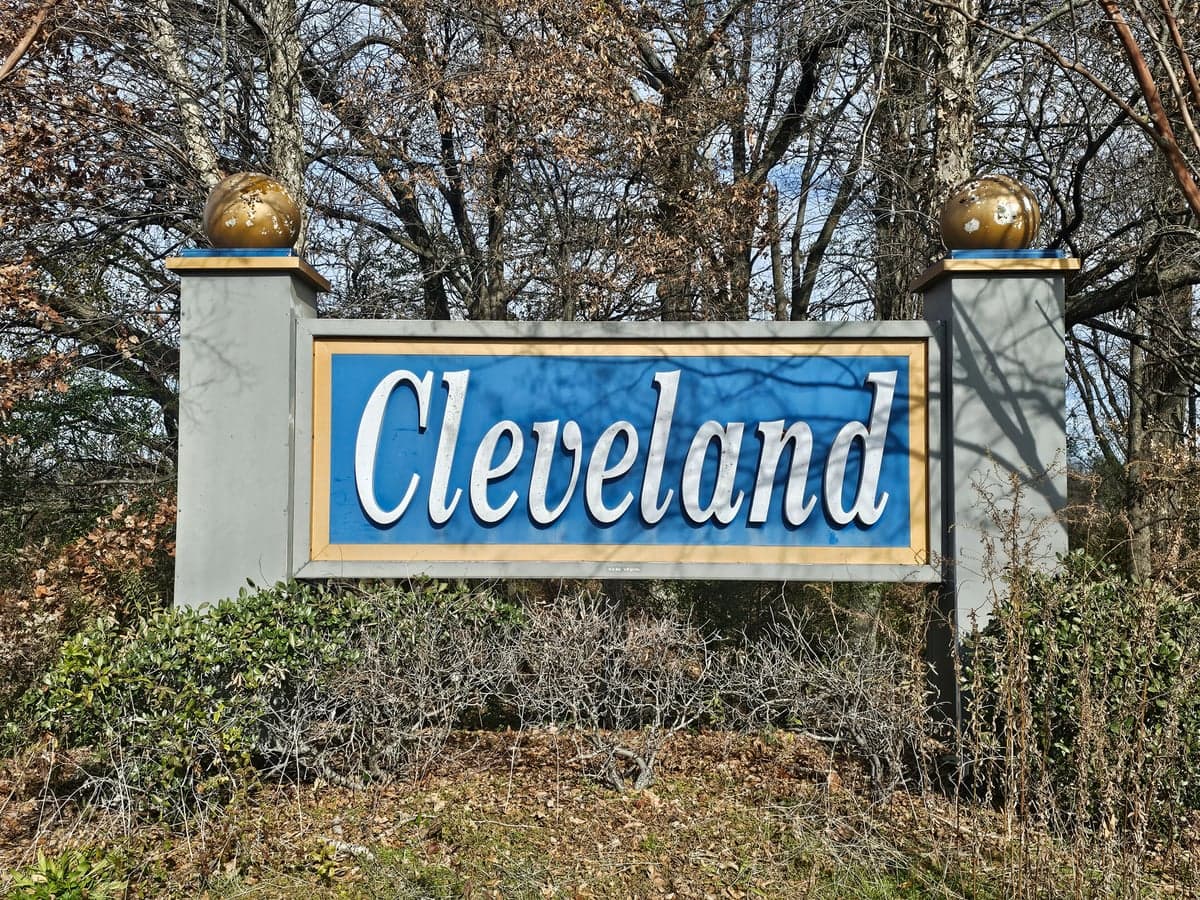 Cleveland, MS