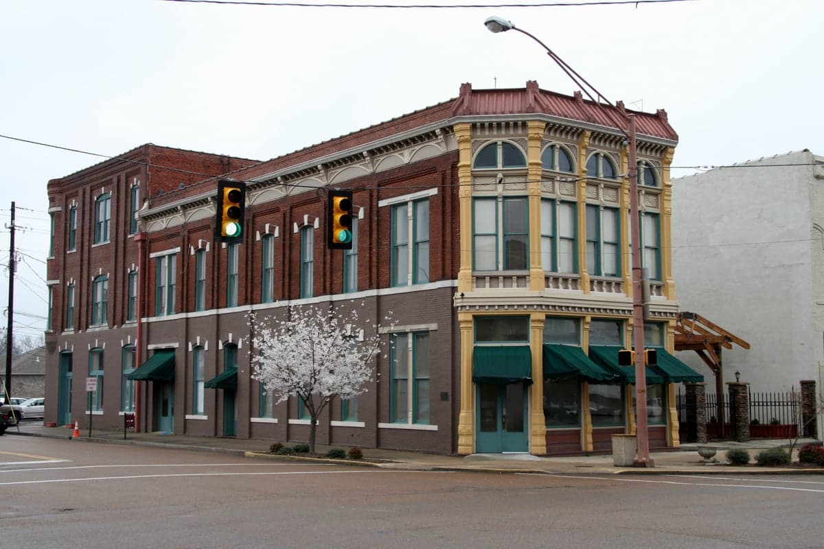 Dyersburg, TN